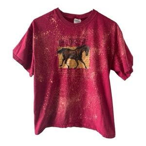 Gildan Medium Bleach Dyed Horse Graphic Tee | Red Distressed Style